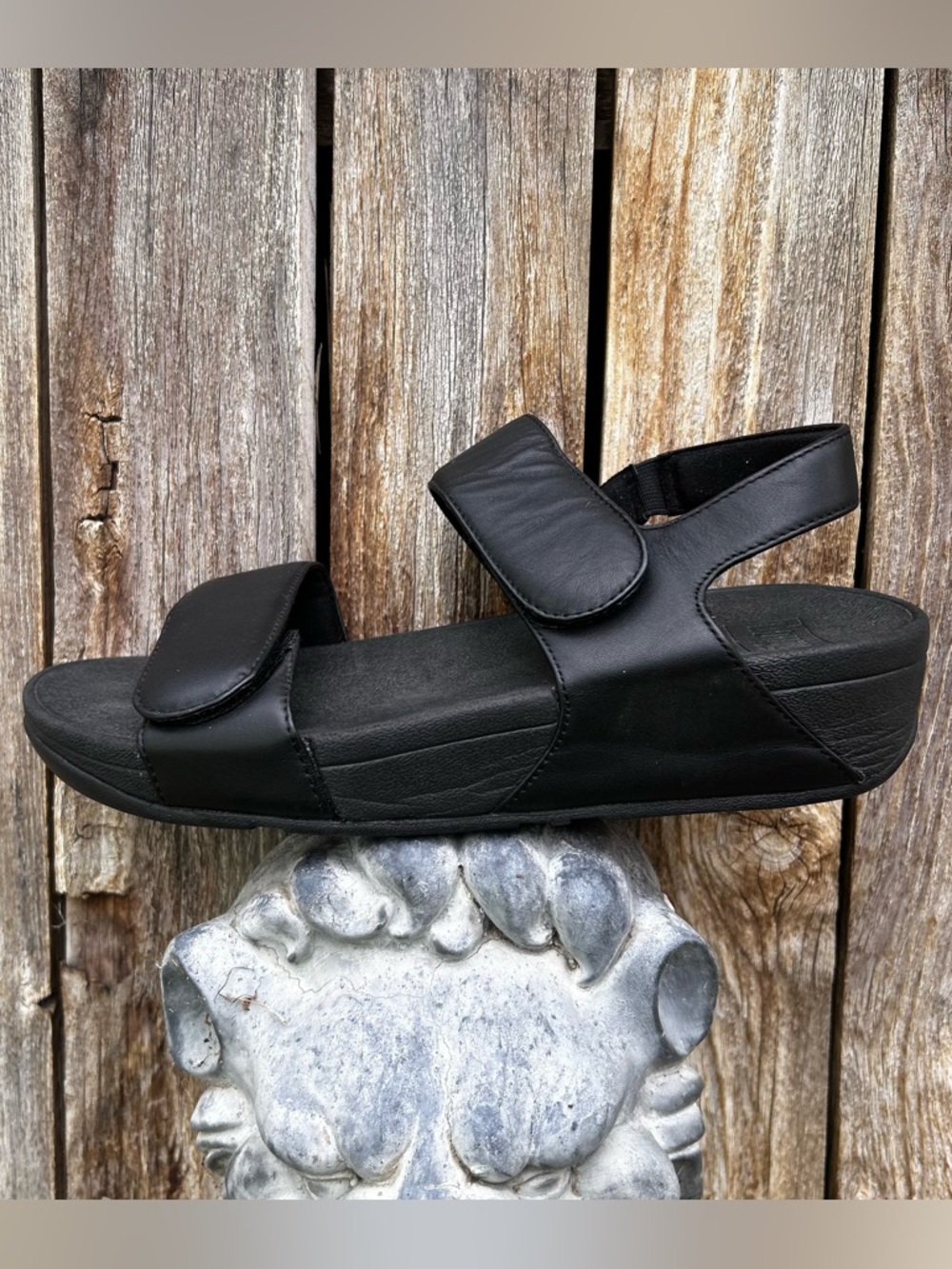 Fitflop Lulu Adjustable Leather Sandal Black 8 - Picture 10 of 13